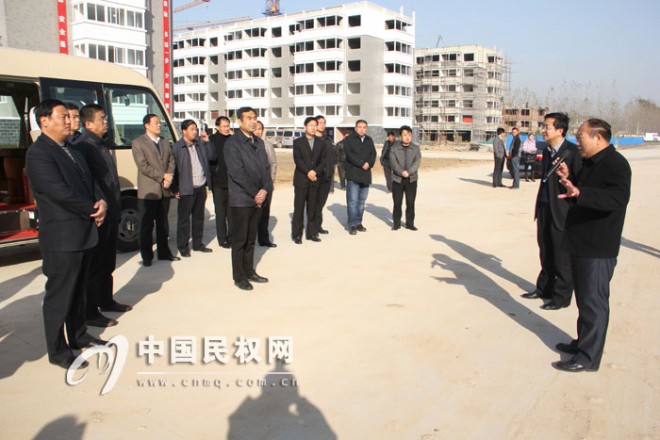 我县组团赴兄弟市县考察学习新型农村社区建设工作