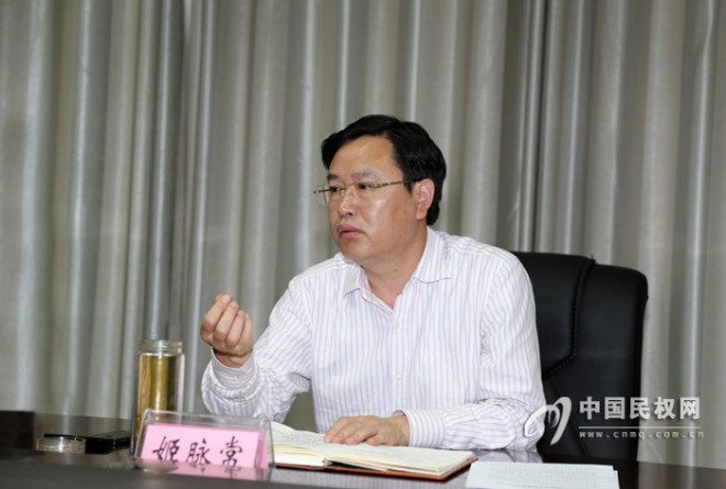 我县召开党的群众路线教育实践活动征求意见座谈会