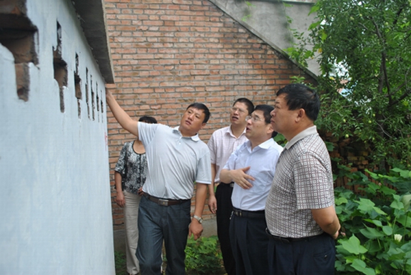 商丘市2010年农村改厕项目现场研讨座谈会在我县召开