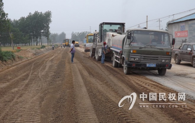 县交通运输局四到位再掀农村公路建设高潮