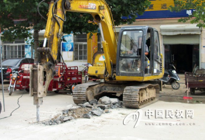 社区建设正在进行时&nbsp;野岗乡家园改造日新月异