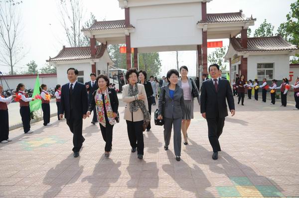 韩国庆尚北道女性团体协议会代表团莅民访问